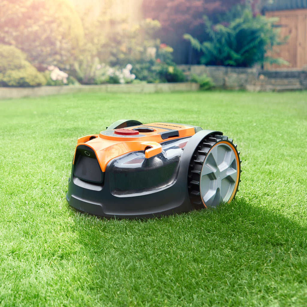 LawnMaster OcuMow® 16 Drop and Mow Robot Lawnmower with MX 24V 4.0Ah lithium battery and fast charger. No Boundary Wire, App or Outdoor Power Socket needed. For small to medium lawns up to 150m2.
